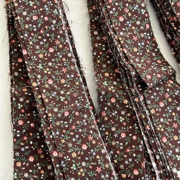 32 Vintage Cranston Brown Calico 1.25" Quilting Fabric Strips 100% Cotton - Picture 3 of 4